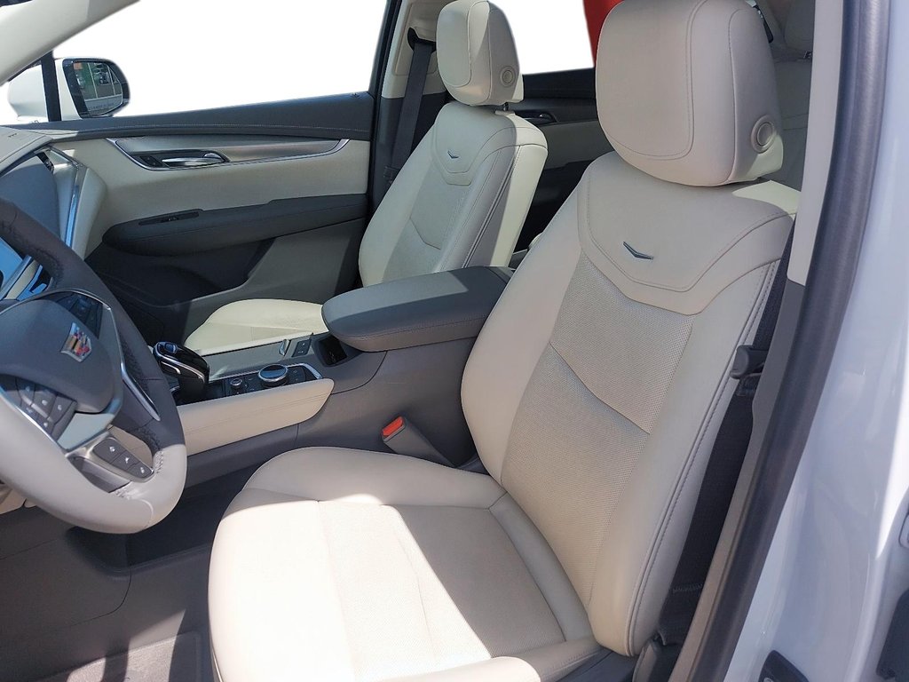 Cadillac XT5  2022 à Baie-Comeau, Québec - 9 - w1024h768px