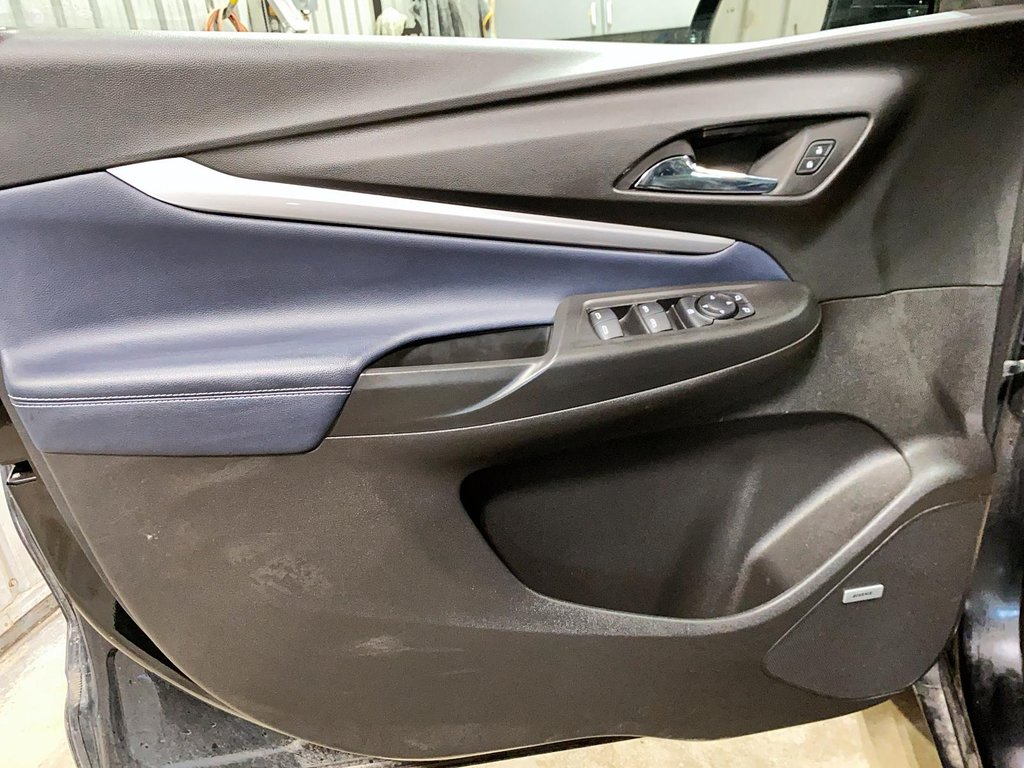 Chevrolet BOLT EUV  2022 à Jonquière, Québec - 11 - w1024h768px