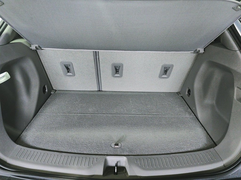 2022 Chevrolet Bolt EUV in Baie-Comeau, Quebec - 6 - w1024h768px