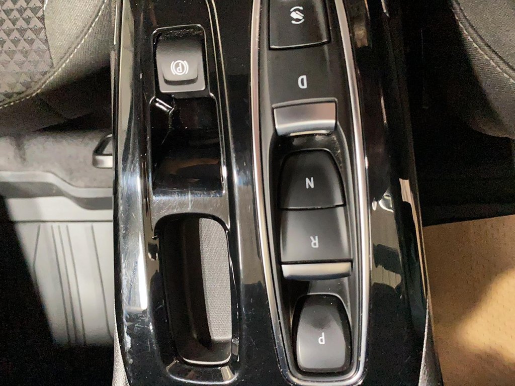 2022 Chevrolet Bolt EUV in Baie-Comeau, Quebec - 15 - w1024h768px