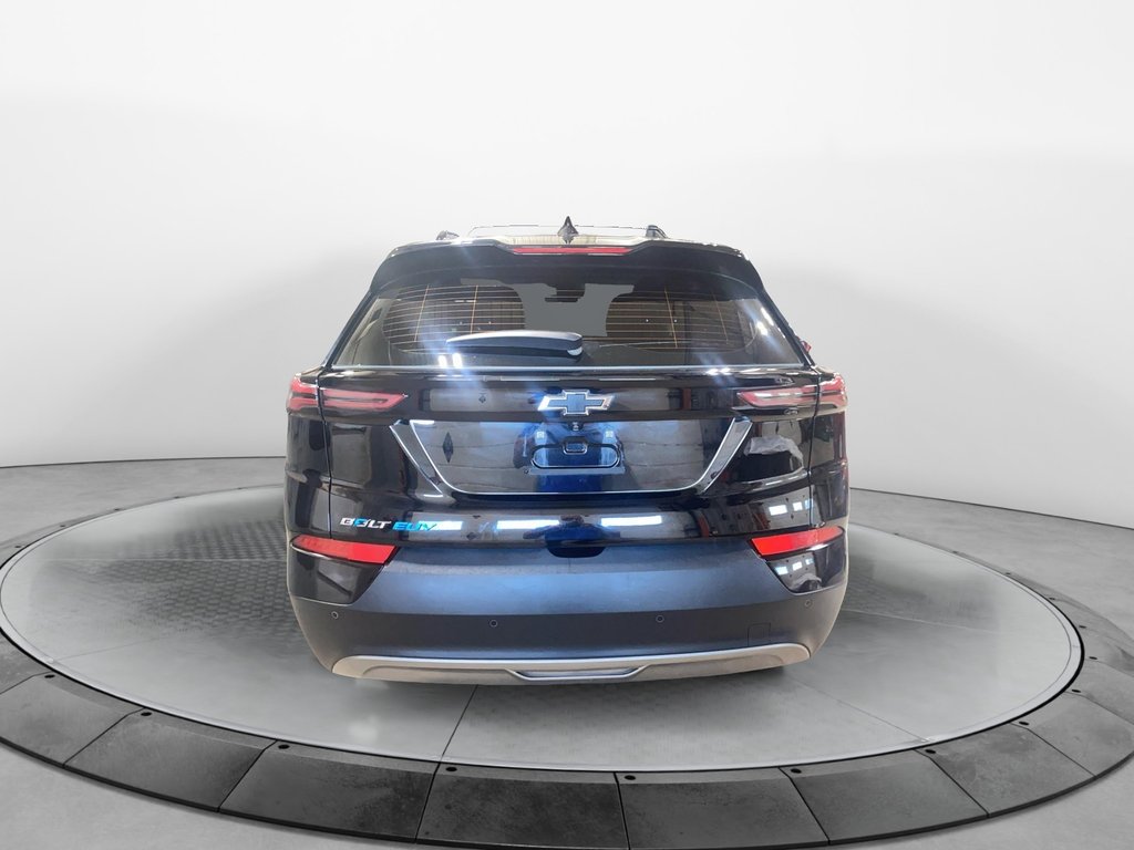2022 Chevrolet Bolt EUV LT in Chicoutimi, Quebec - 4 - w1024h768px