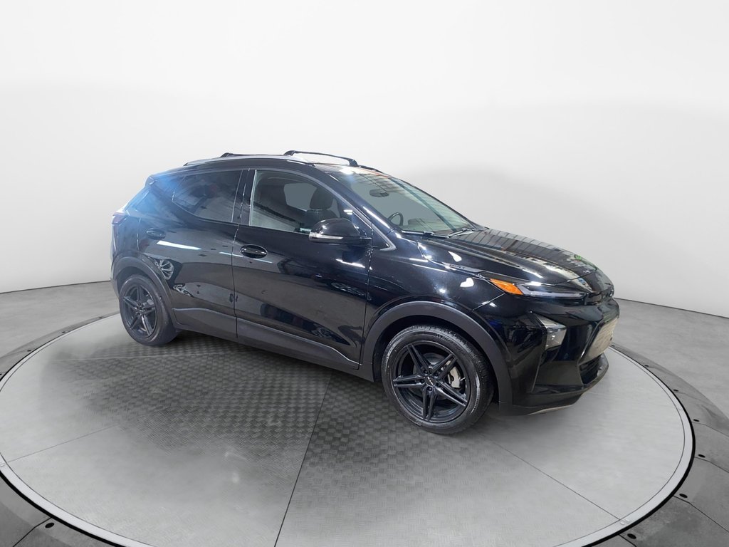 2022 Chevrolet Bolt EUV LT in Chicoutimi, Quebec - 3 - w1024h768px