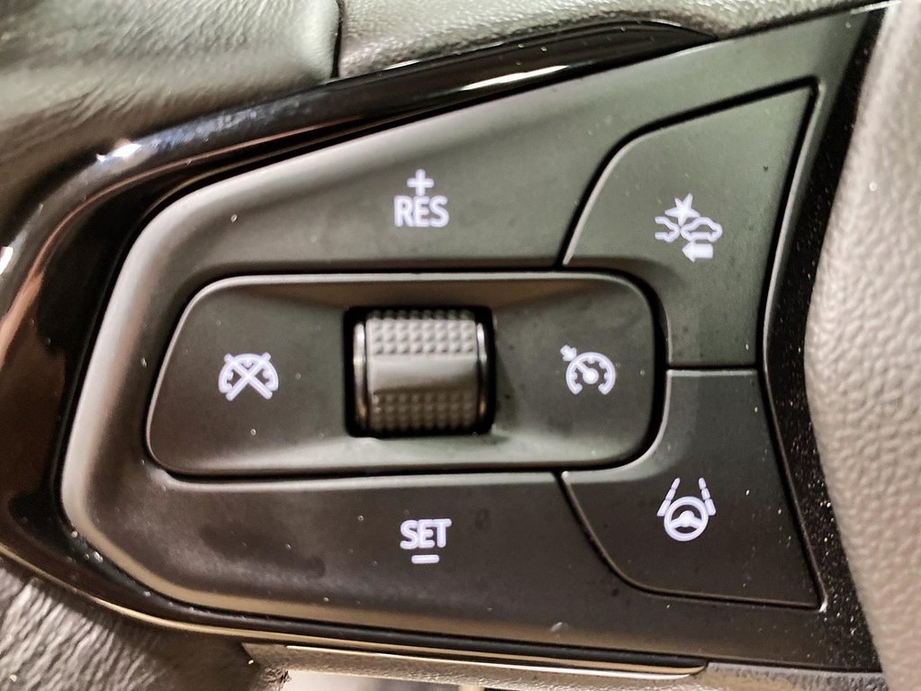 2023 Chevrolet BOLT EUV Premier in Chicoutimi, Quebec - 16 - w1024h768px