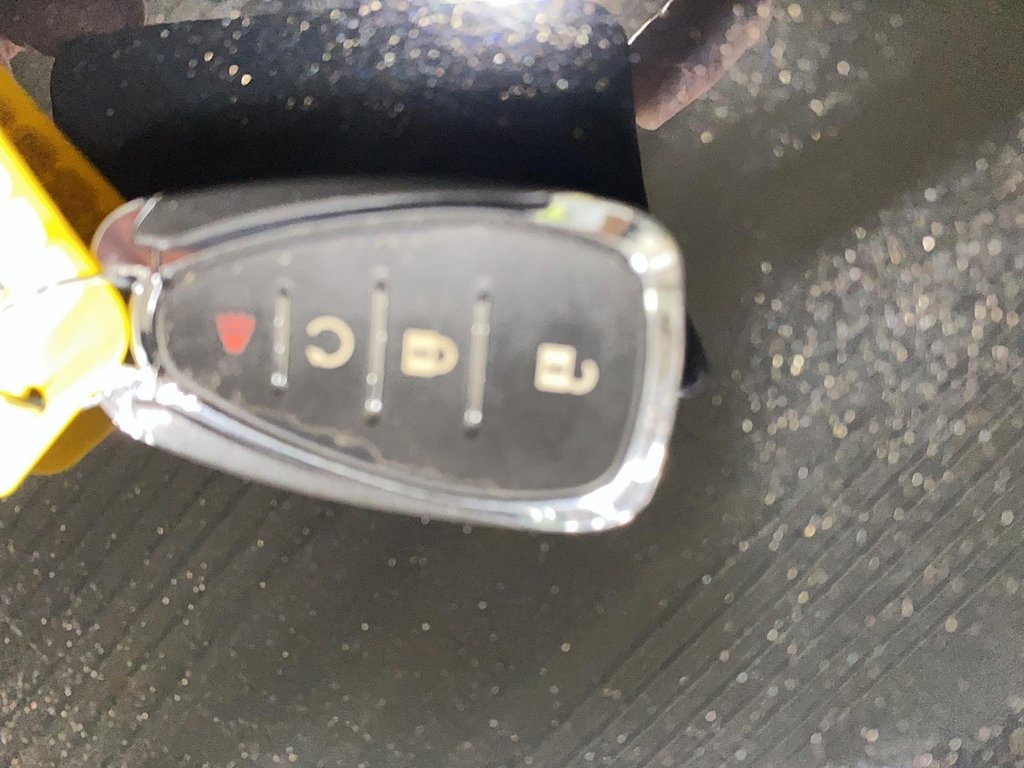 2023 Chevrolet Bolt EUV in Jonquière, Quebec - 22 - w1024h768px