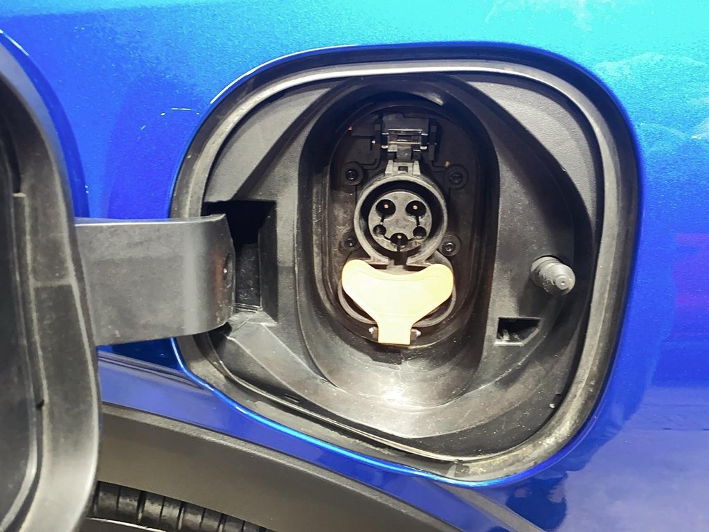 2023 Chevrolet Bolt EUV in Baie-Comeau, Quebec - 20 - w1024h768px