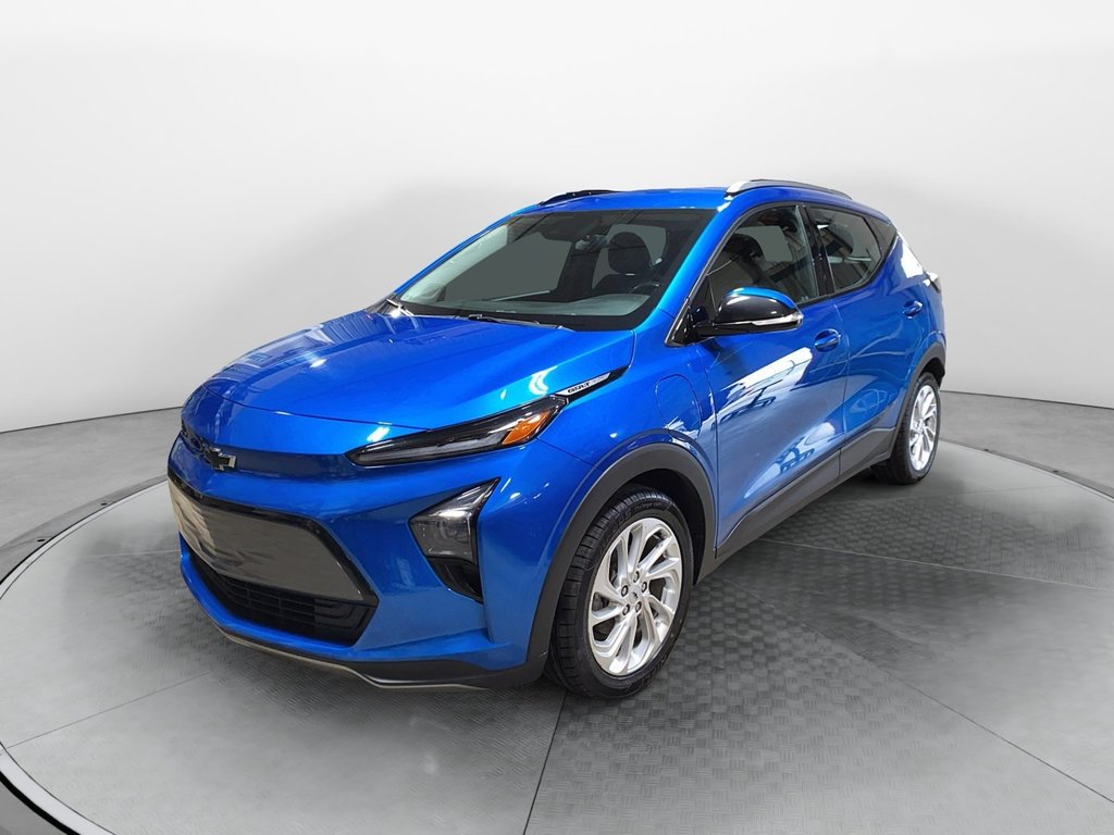 2023 Chevrolet Bolt EUV in Baie-Comeau, Quebec - 1 - w1024h768px