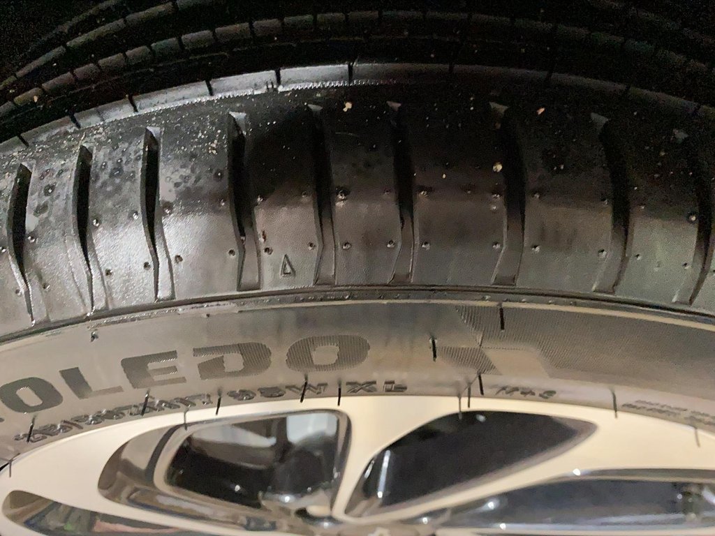 2023 Chevrolet Bolt EUV in Jonquière, Quebec - 17 - w1024h768px