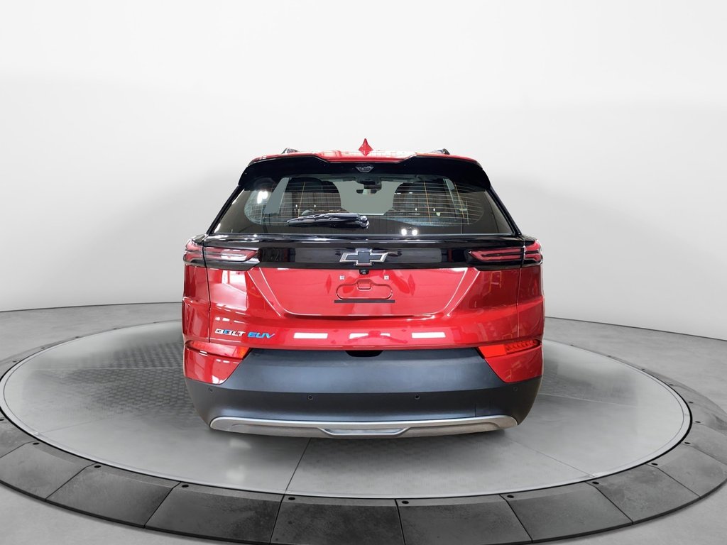 2023 Chevrolet Bolt EUV in Jonquière, Quebec - 3 - w1024h768px