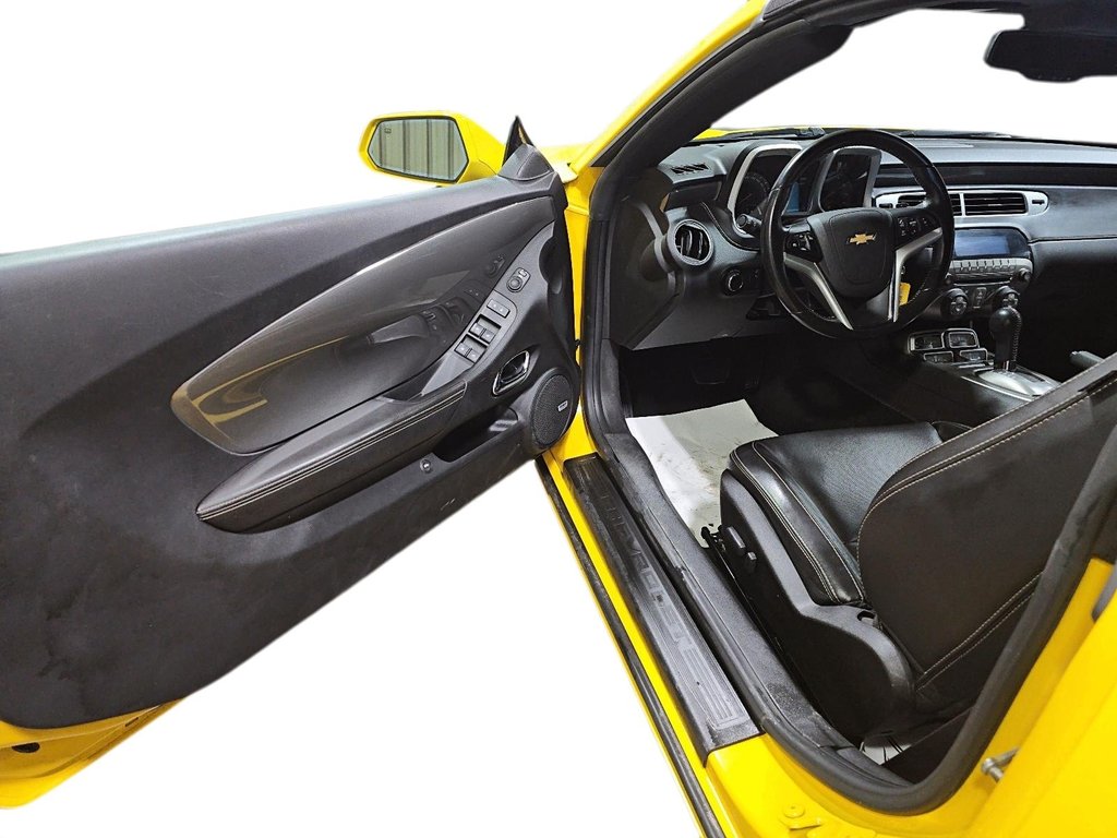 2012 Chevrolet Camaro in Baie-Comeau, Quebec - 11 - w1024h768px