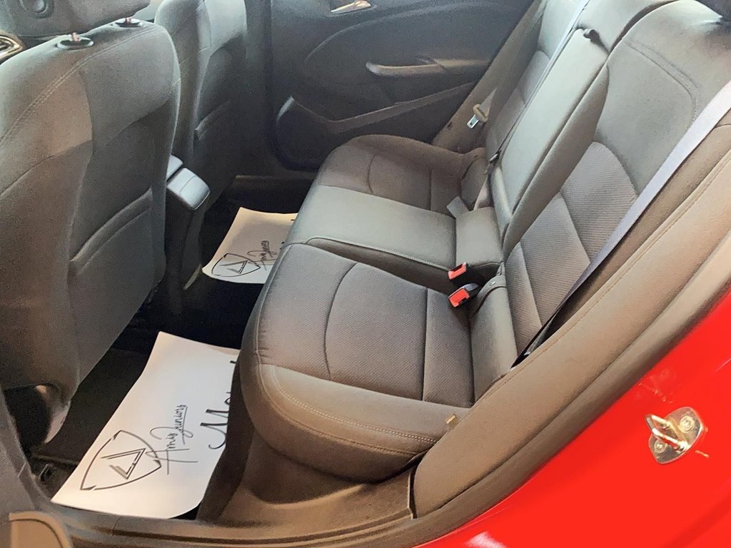 Chevrolet Cruze LT 2016 à Chicoutimi, Québec - 9 - w1024h768px