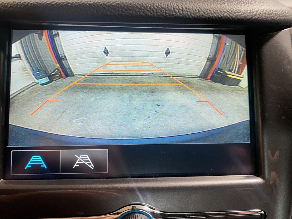 2018 Chevrolet Cruze LT in Jonquière, Quebec - 16 - w1024h768px