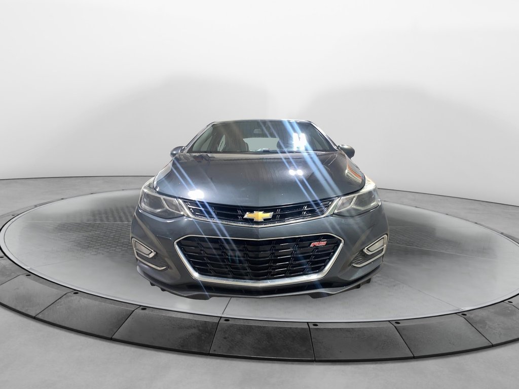 2018 Chevrolet Cruze LT in Jonquière, Quebec - 2 - w1024h768px