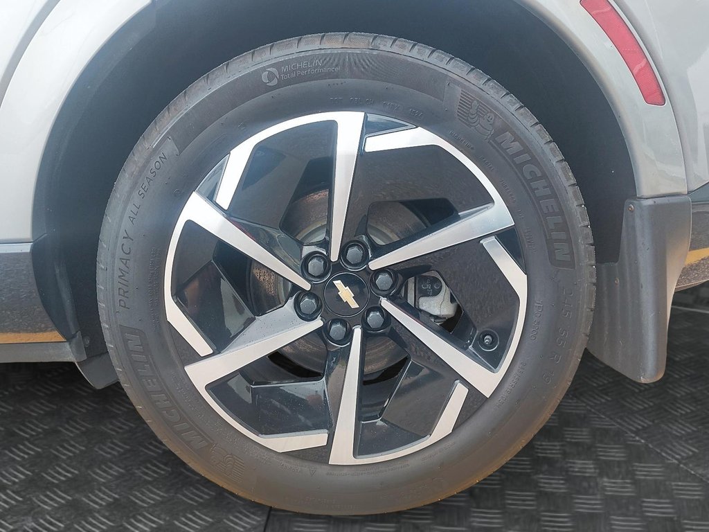 2024 Chevrolet Equinox EV in Jonquière, Quebec - 7 - w1024h768px