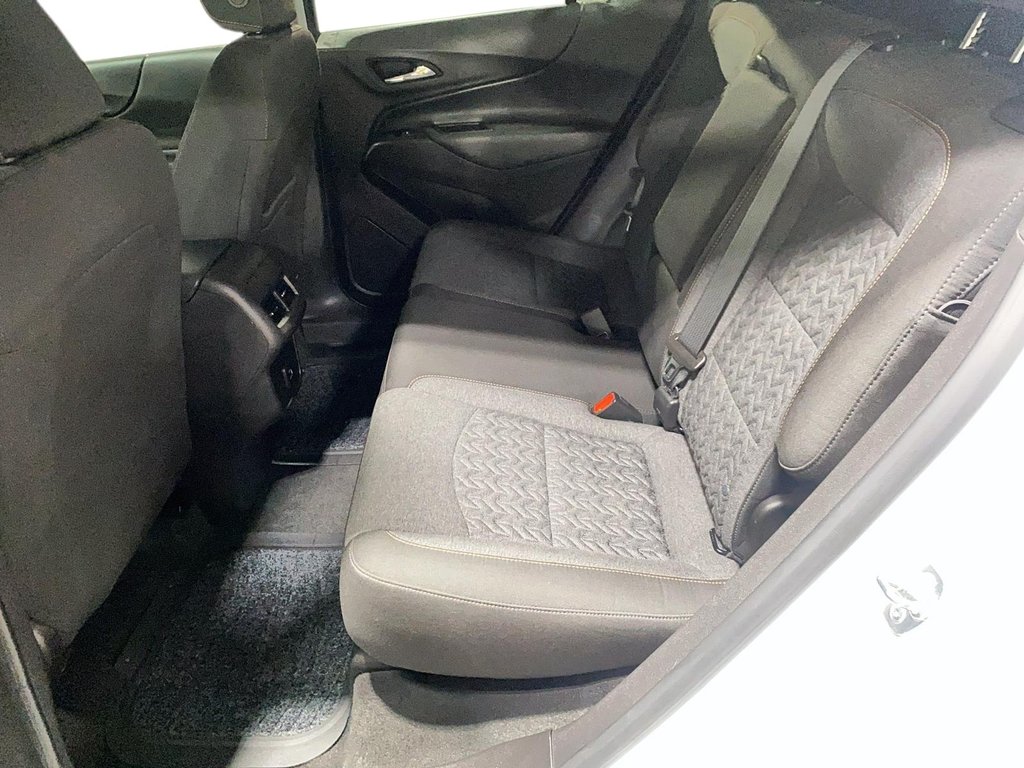 2024 Chevrolet Equinox LT in Chicoutimi, Quebec - 9 - w1024h768px