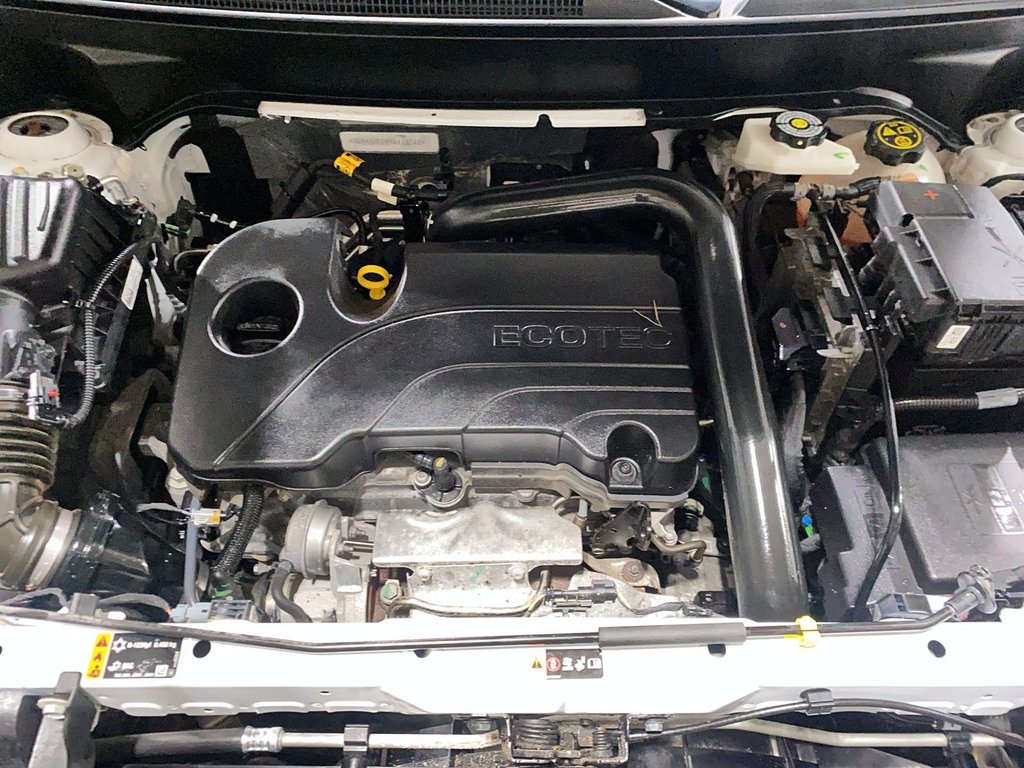 2024 Chevrolet Equinox LT in Chicoutimi, Quebec - 8 - w1024h768px