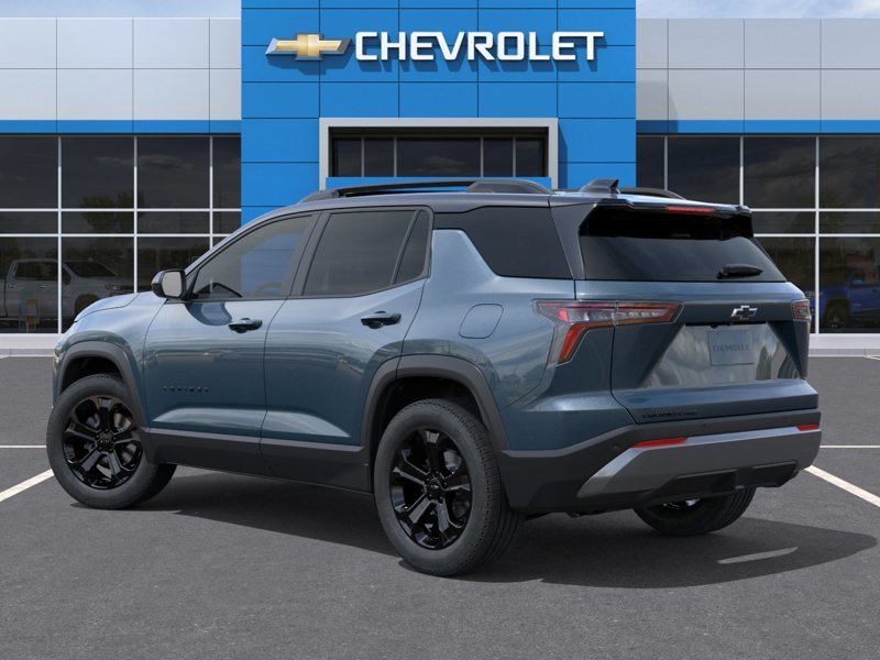 2027 Chevrolet Equinox in Baie-Comeau, Quebec - 3 - w1024h768px