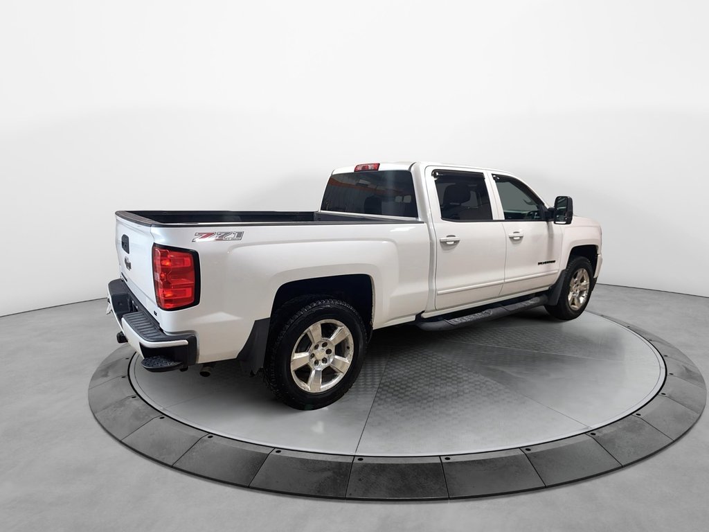 Chevrolet Silverado 1500 LT, v8 2017 à Chicoutimi, Québec - 4 - w1024h768px