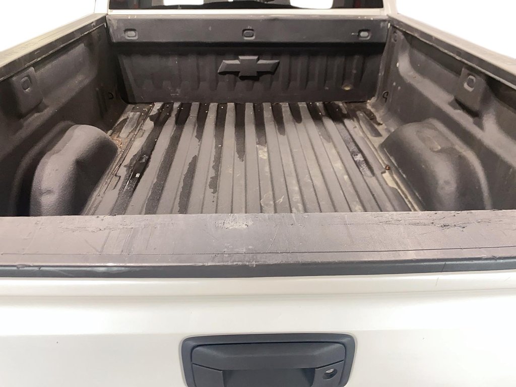 Chevrolet Silverado 1500 LT, v8 2017 à Chicoutimi, Québec - 5 - w1024h768px