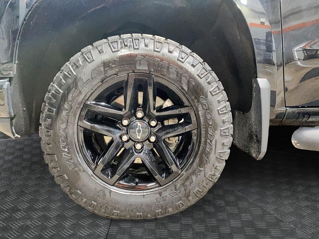 Chevrolet Silverado 1500  2021 à Sept-Îles, Québec - 5 - w1024h768px