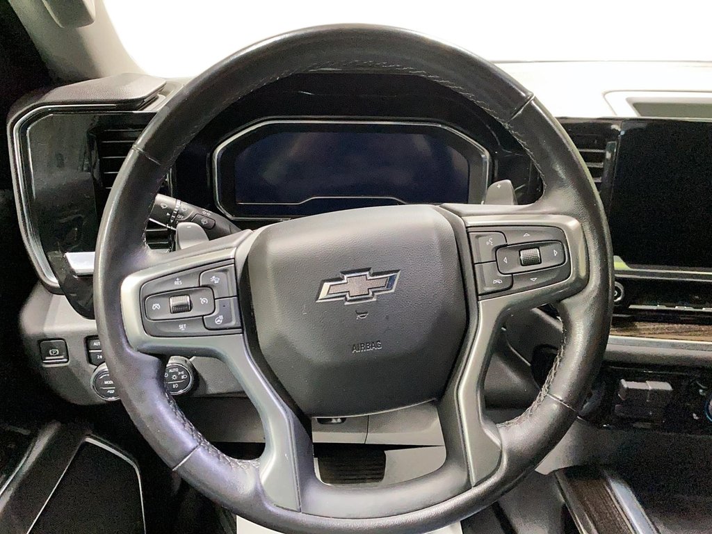 2022 Chevrolet Silverado 1500 LT Trail Boss in Chicoutimi, Quebec - 11 - w1024h768px