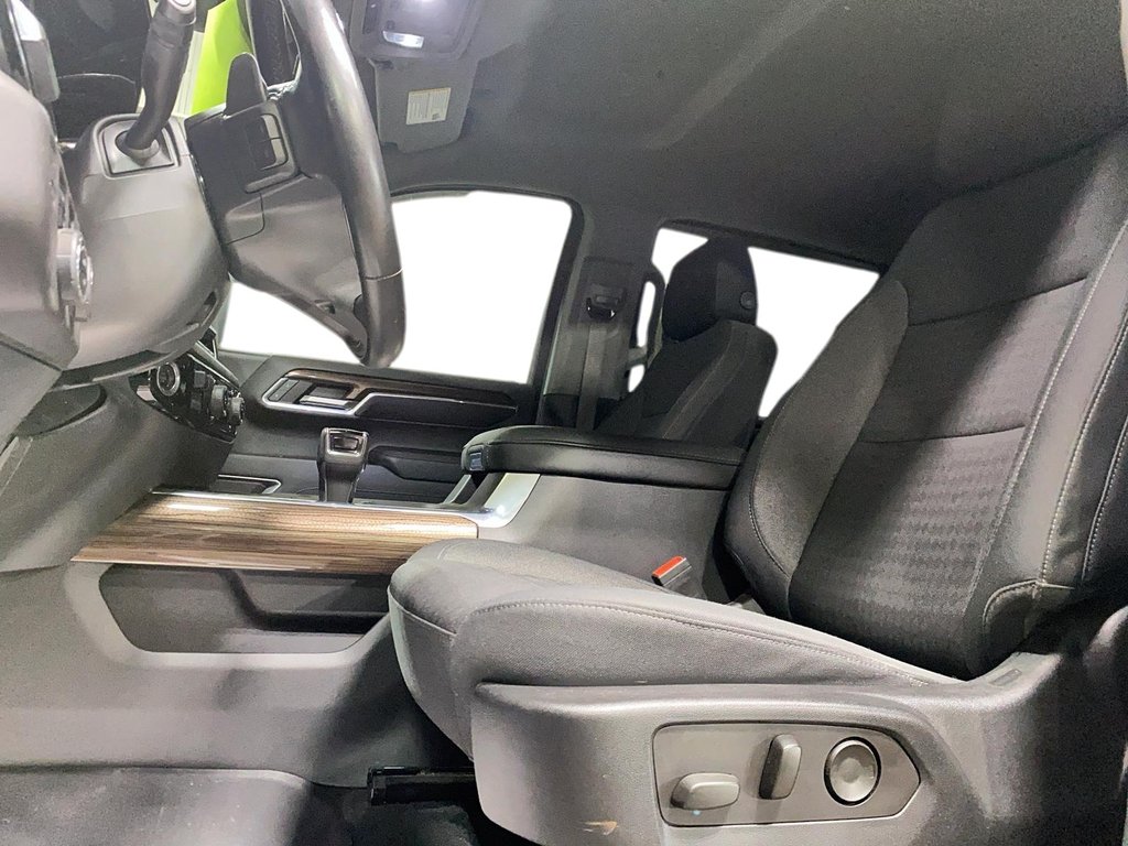 2022 Chevrolet Silverado 1500 LT Trail Boss in Chicoutimi, Quebec - 8 - w1024h768px