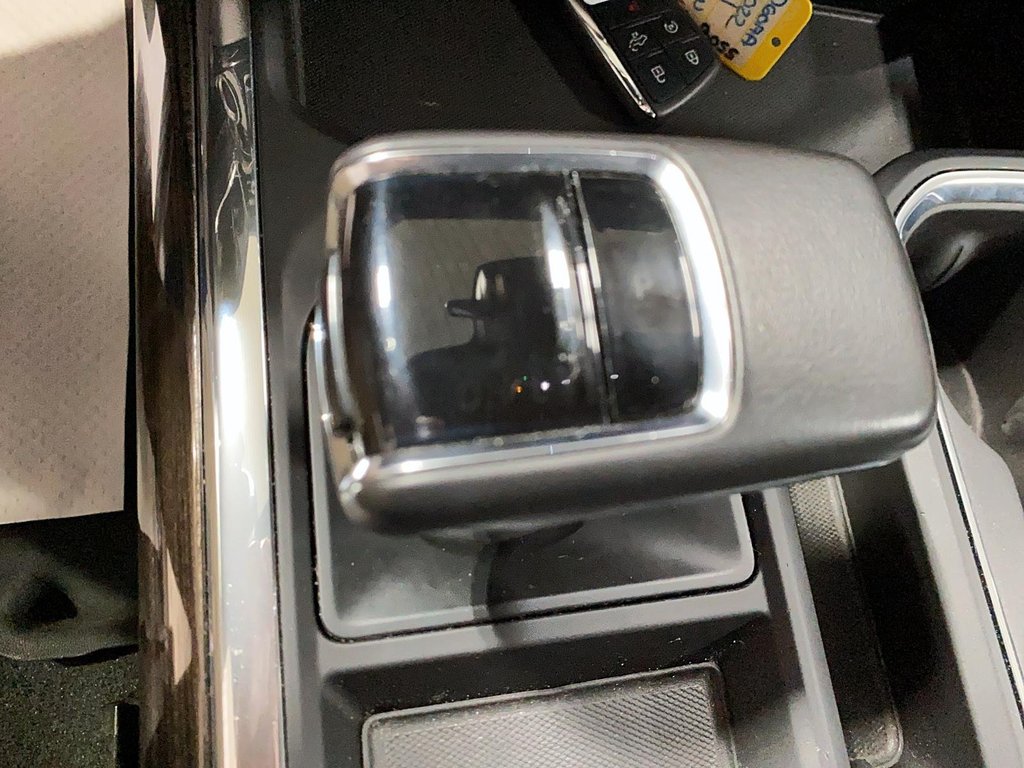 2022 Chevrolet Silverado 1500 LT Trail Boss in Jonquière, Quebec - 13 - w1024h768px