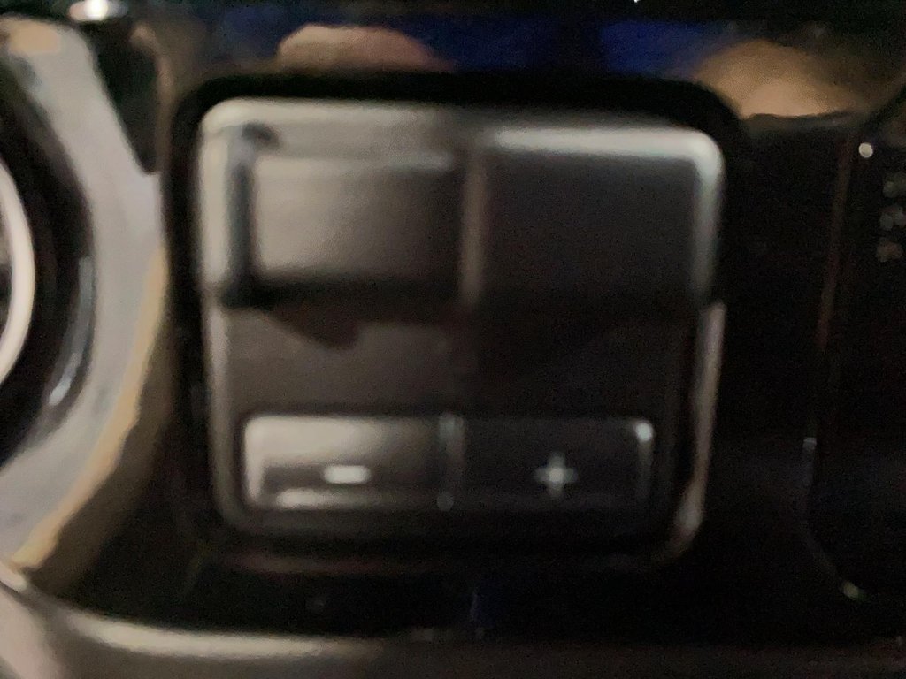 2022 Chevrolet Silverado 1500 LT Trail Boss in Jonquière, Quebec - 14 - w1024h768px