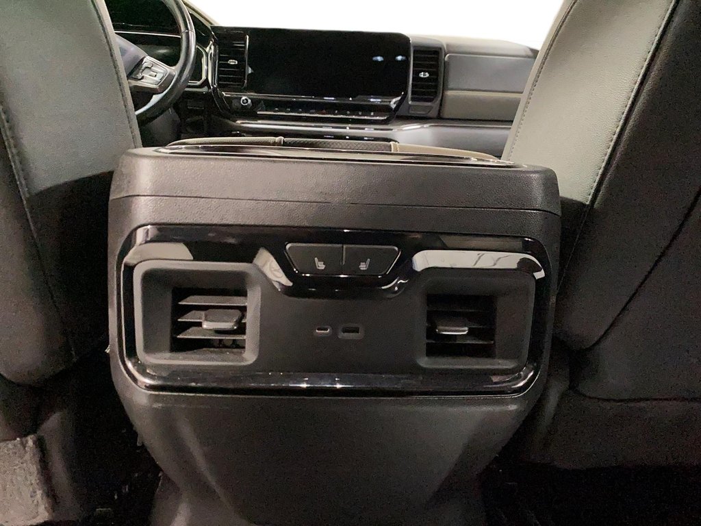 2022 Chevrolet Silverado 1500 in Jonquière, Quebec - 12 - w1024h768px