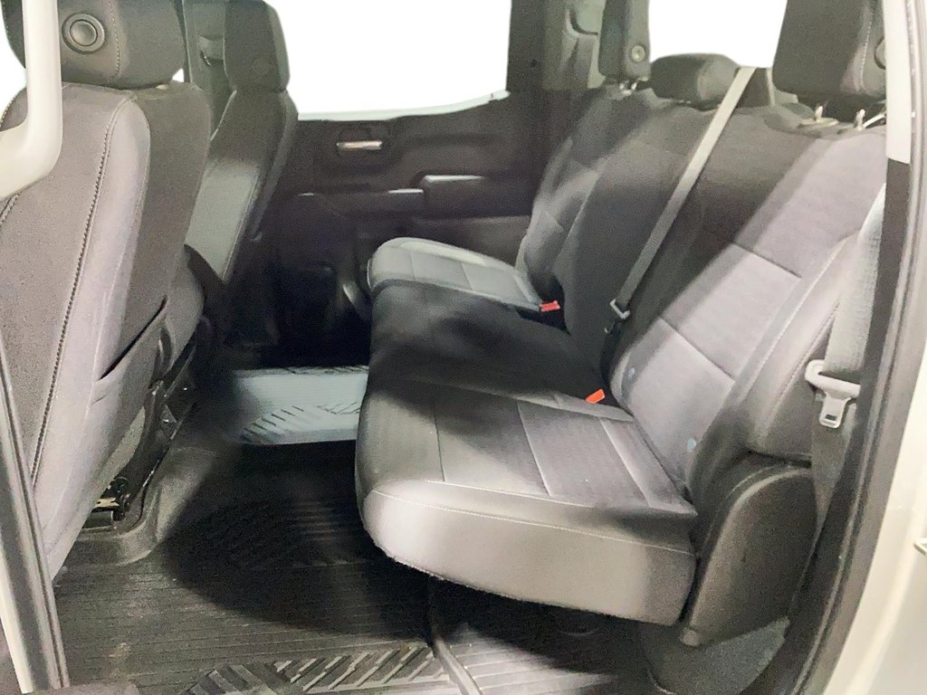 2022 Chevrolet Silverado 1500 Custom Trail Boss in Chicoutimi, Quebec - 9 - w1024h768px