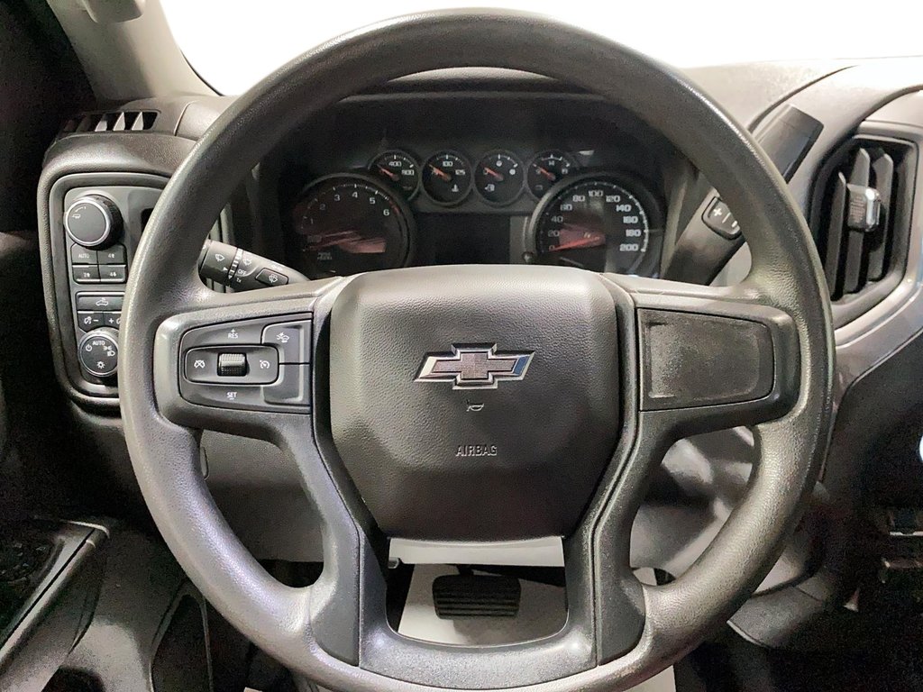 2023 Chevrolet Silverado 1500 in Jonquière, Quebec - 12 - w1024h768px