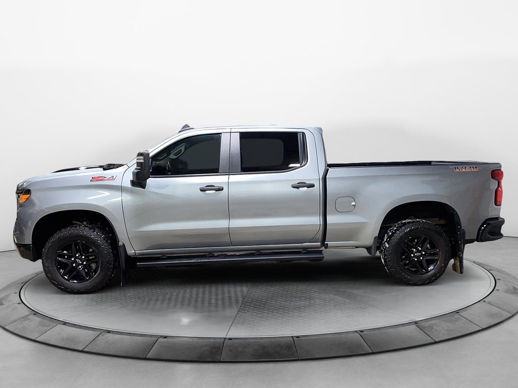Chevrolet Silverado 1500  2023 à Jonquière, Québec - 3 - w1024h768px