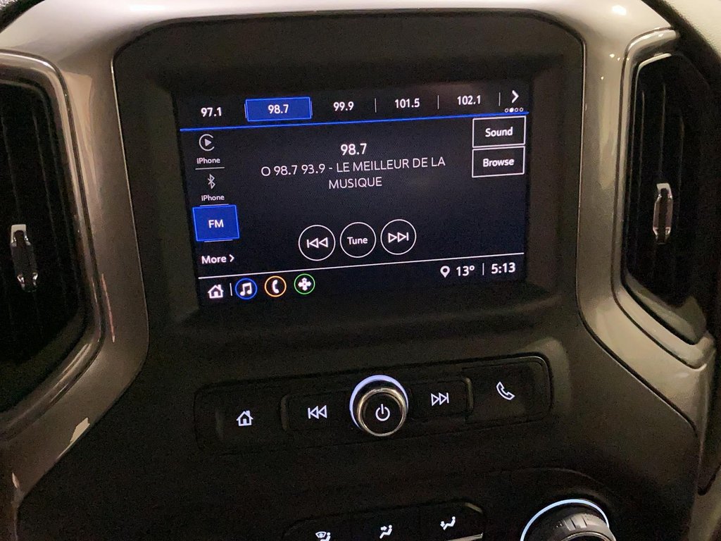 2023 Chevrolet Silverado 1500 in Sept-Îles, Quebec - 15 - w1024h768px