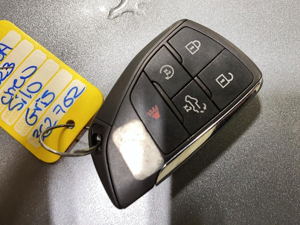 2023 Chevrolet Silverado 1500 in Sept-Îles, Quebec - 19 - w1024h768px