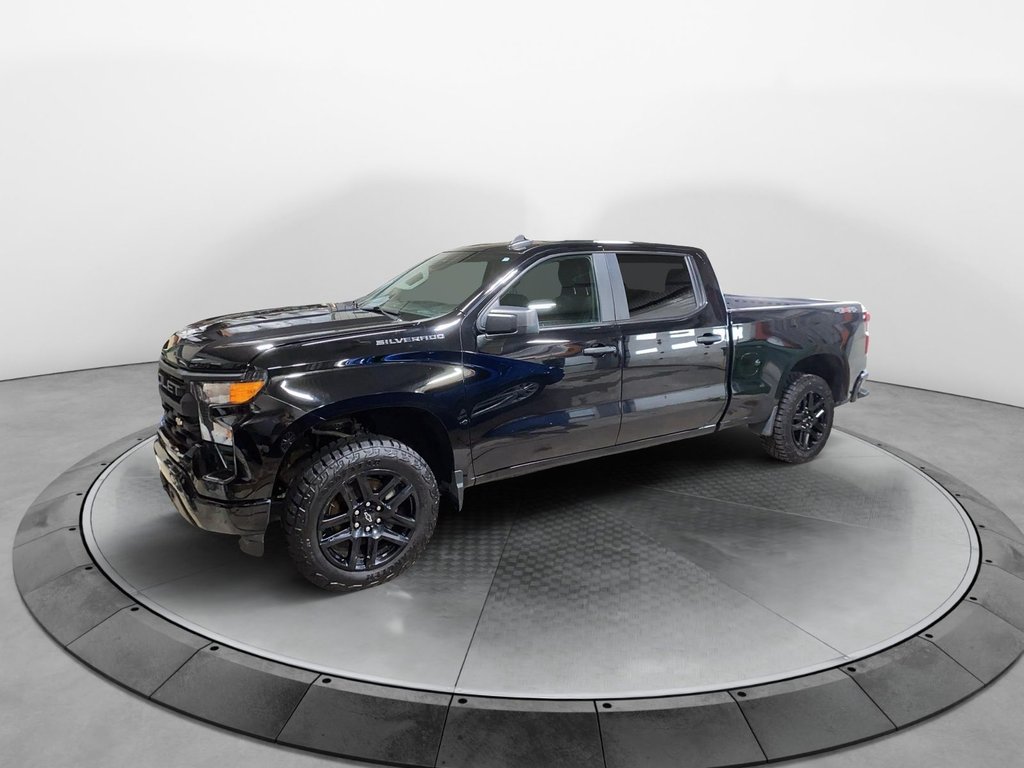 Chevrolet Silverado 1500  2023 à Jonquière, Québec - 3 - w1024h768px