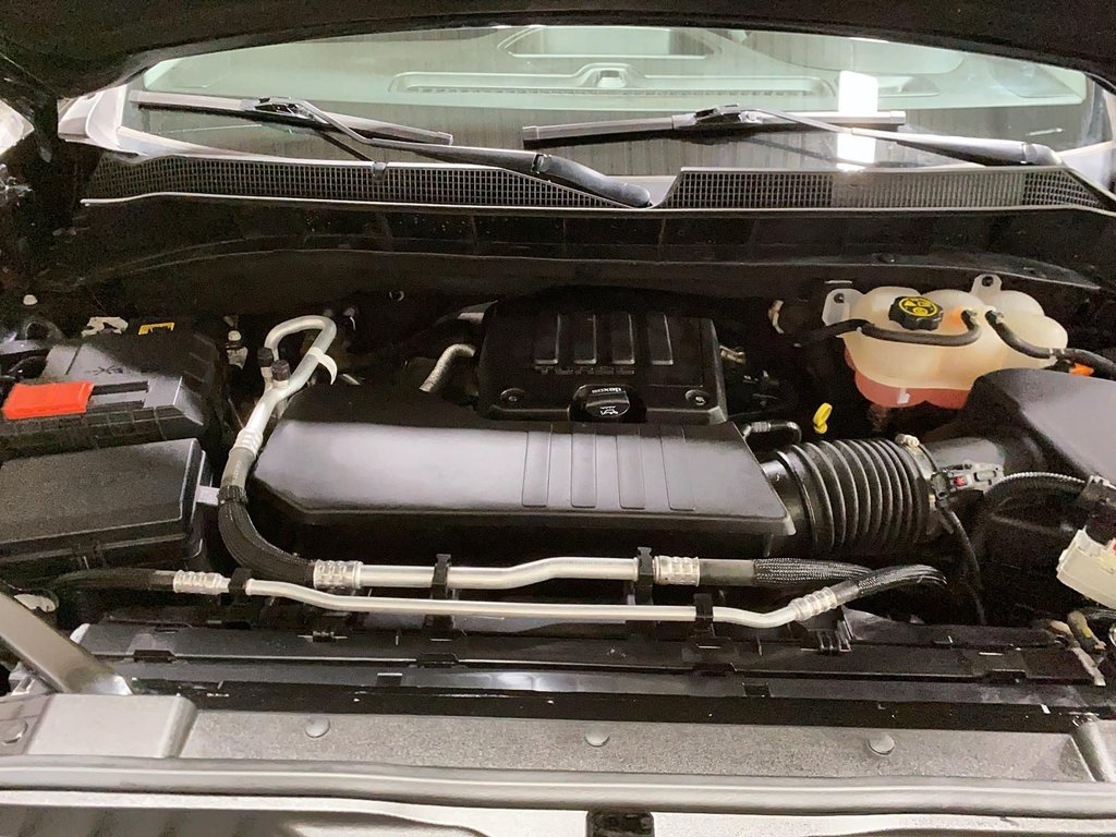 Chevrolet Silverado 1500  2023 à Jonquière, Québec - 7 - w1024h768px