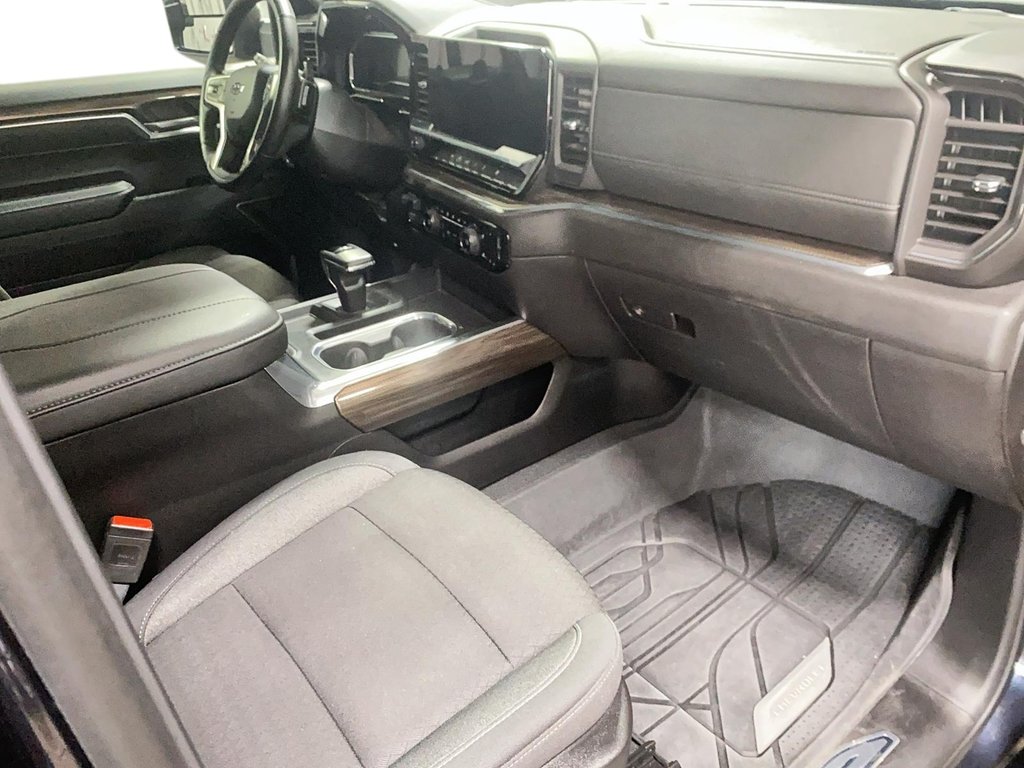 Chevrolet Silverado 1500 RST 2024 à Chicoutimi, Québec - 17 - w1024h768px