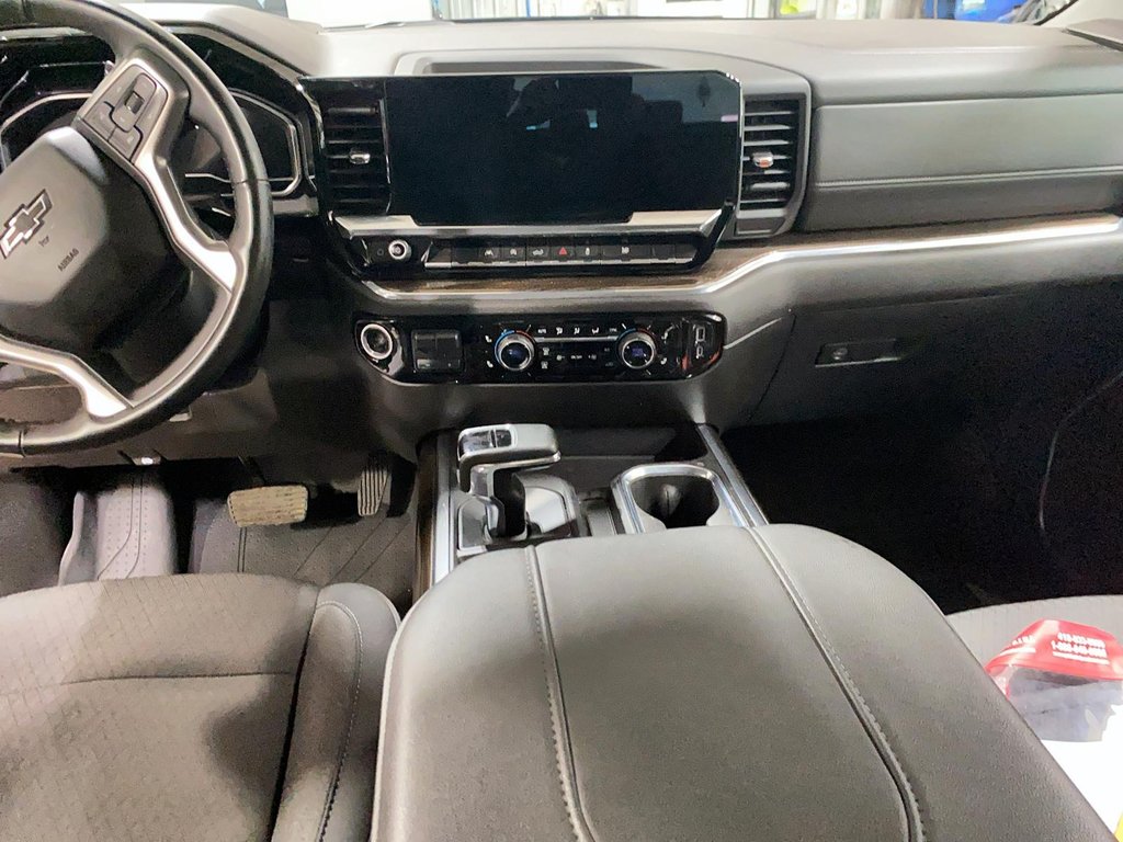 Chevrolet Silverado 1500 RST 2024 à Chicoutimi, Québec - 8 - w1024h768px
