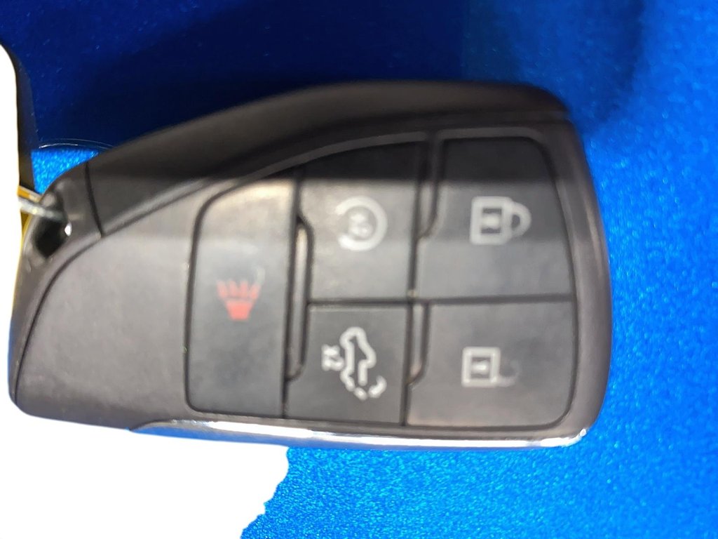 Chevrolet Silverado 1500  2024 à Sept-Îles, Québec - 24 - w1024h768px