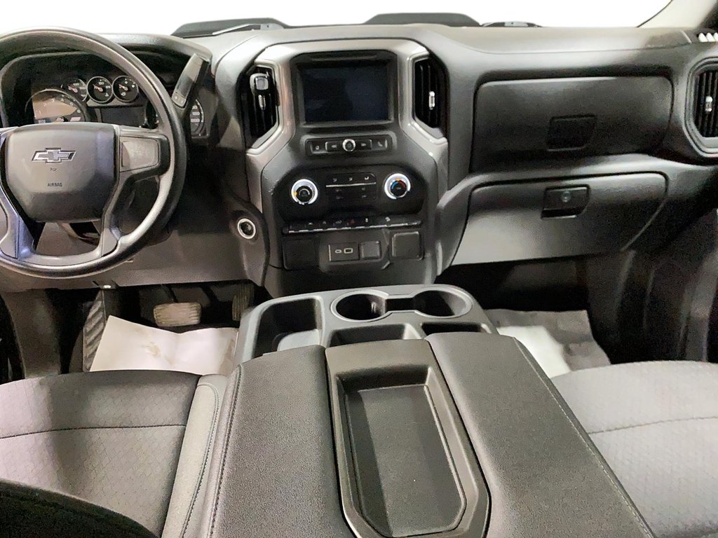 2024 Chevrolet Silverado 1500 Custom Trail Boss in Jonquière, Quebec - 13 - w1024h768px