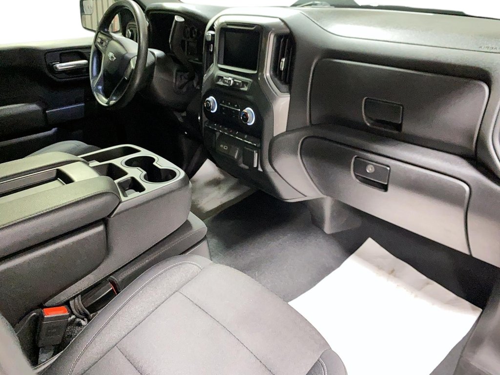 2024 Chevrolet Silverado 1500 Custom Trail Boss in Jonquière, Quebec - 19 - w1024h768px