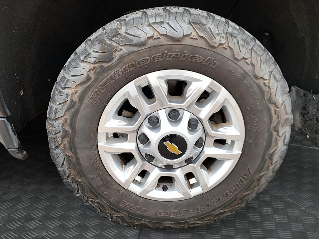 Chevrolet Silverado 2500HD  2020 à Jonquière, Québec - 7 - w1024h768px