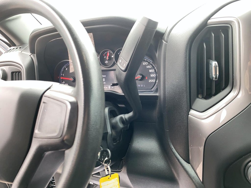 Chevrolet Silverado 2500HD  2020 à Jonquière, Québec - 15 - w1024h768px