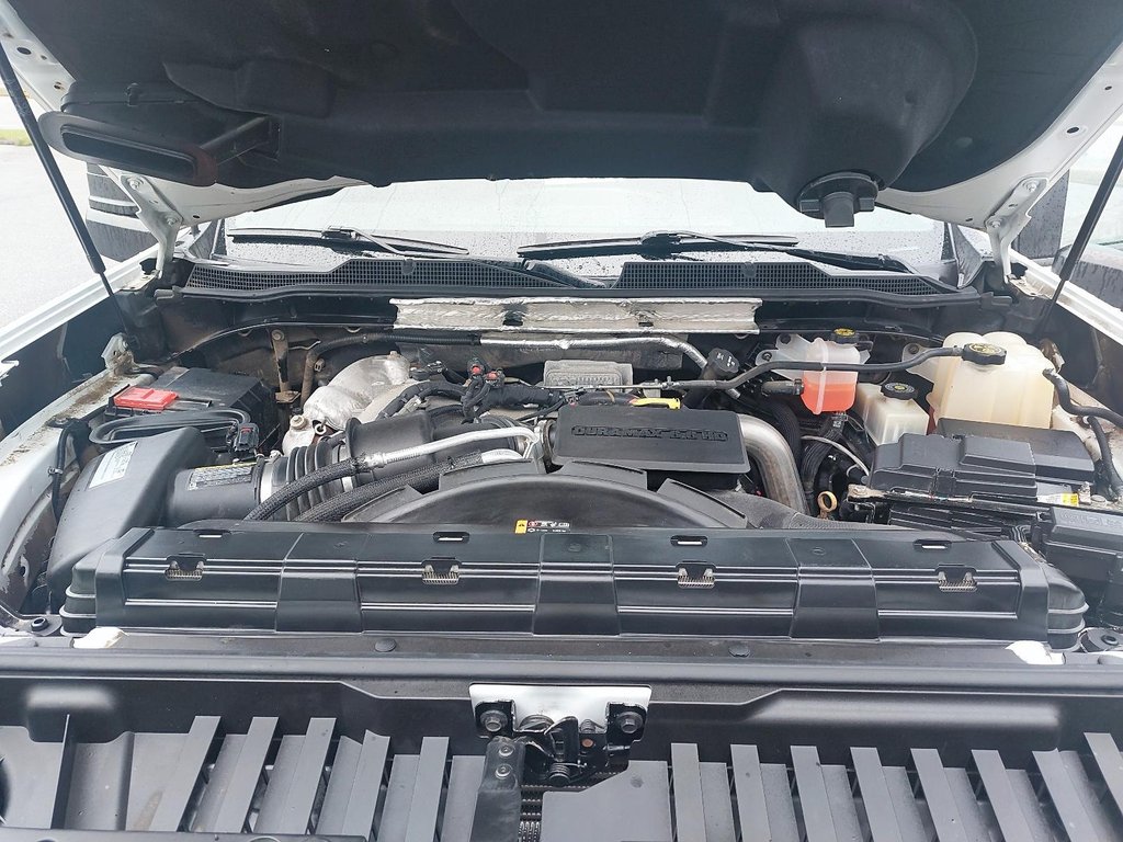 2020 Chevrolet Silverado 2500HD in Baie-Comeau, Quebec - 8 - w1024h768px