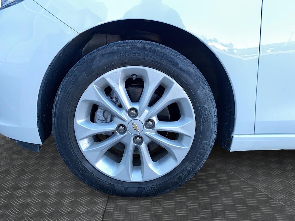 Chevrolet Spark LT 2019 à Chicoutimi, Québec - 7 - w1024h768px