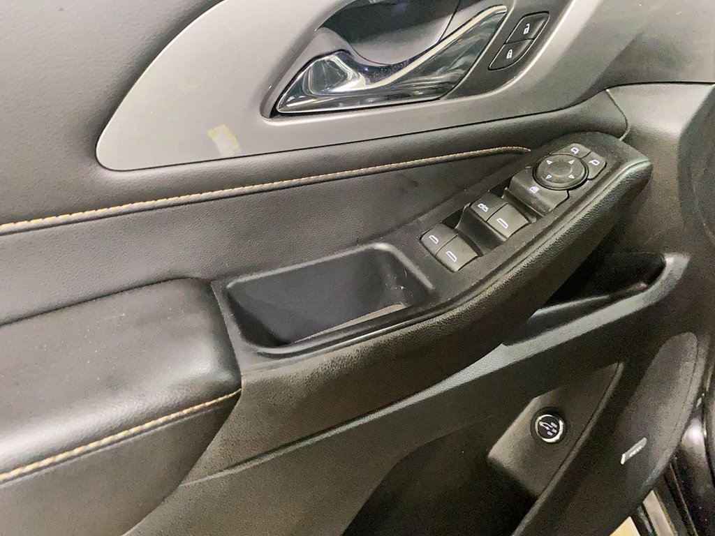 2021 Chevrolet Traverse RS in Chicoutimi, Quebec - 10 - w1024h768px