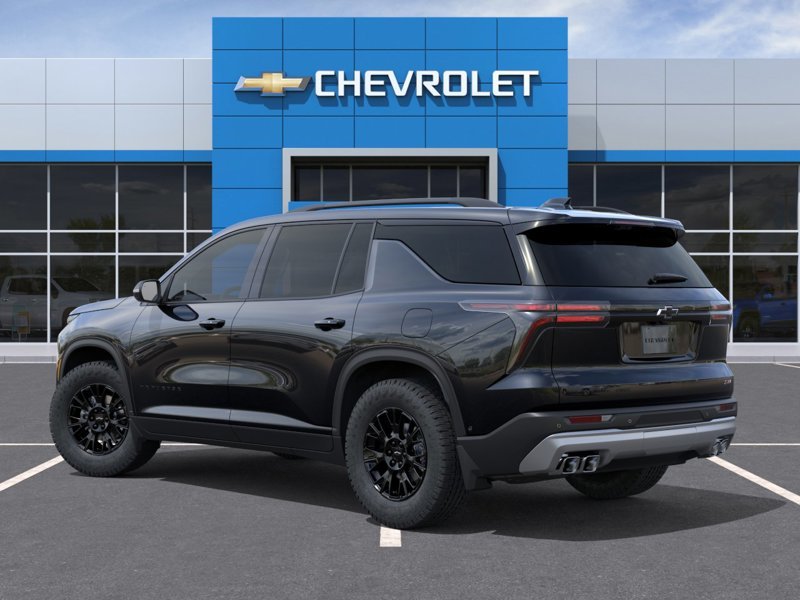 2027 Chevrolet Traverse in Baie-Comeau, Quebec - 3 - w1024h768px