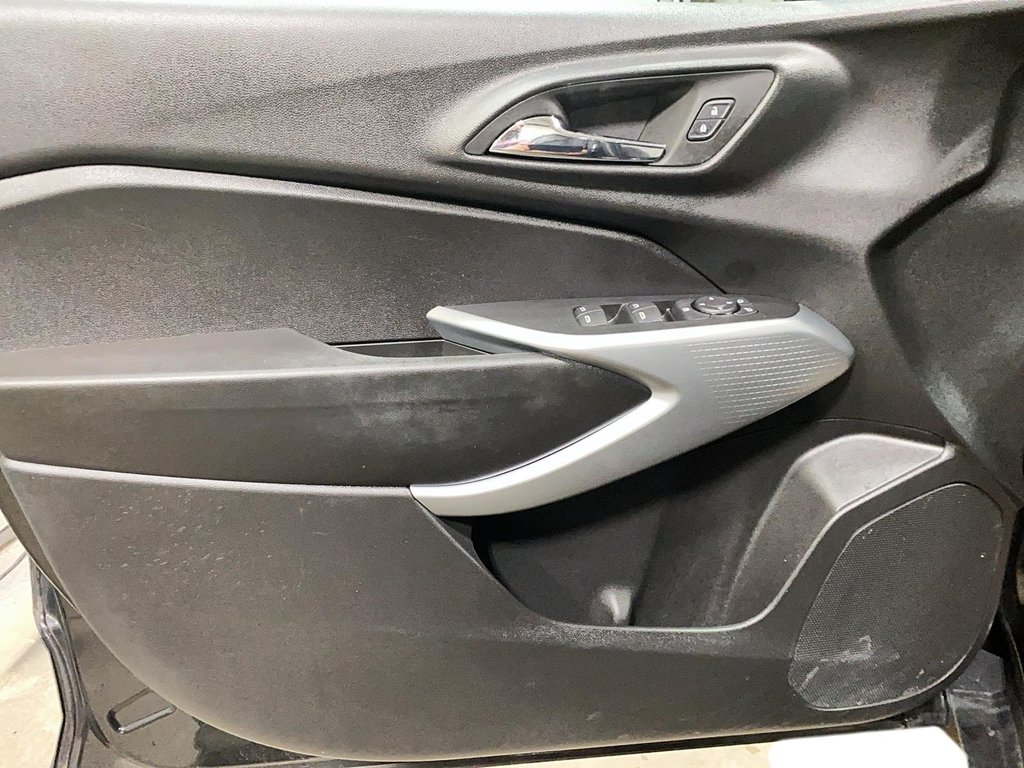 2024 Chevrolet Trax in Sept-Îles, Quebec - 11 - w1024h768px