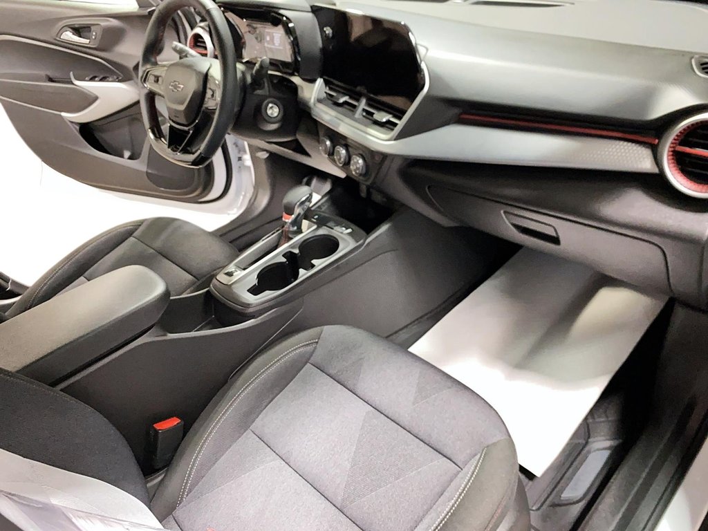 2025 Chevrolet Trax in Sept-Îles, Quebec - 17 - w1024h768px