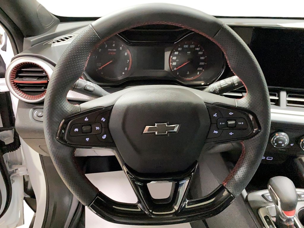 2025 Chevrolet Trax in Sept-Îles, Quebec - 12 - w1024h768px