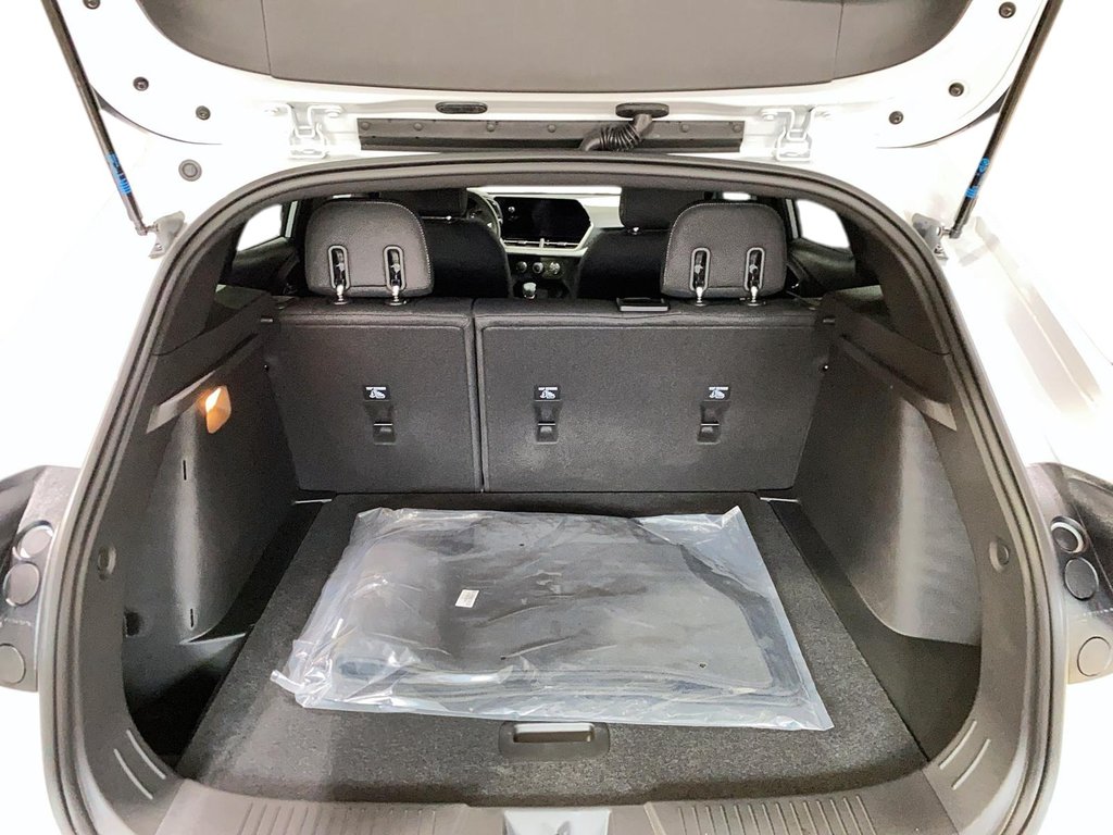 2025 Chevrolet Trax in Sept-Îles, Quebec - 5 - w1024h768px